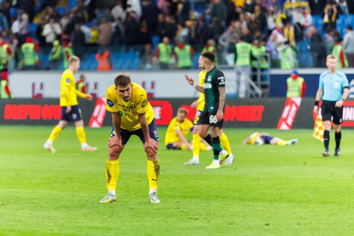 Бывший гендиректор "Ростова" Белоус рассказал о финансовых проблемах клуба Бывший гендиректор "Ростова" Белоус рассказал о финансовых проблемах клуба