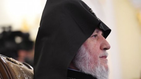 Католикос всех армян прокомментировал задержание архиепископа Аджапахяна