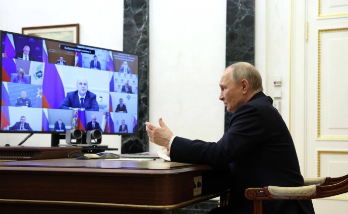 Вячеслав Гладков попросил у президента РФ помощи для решения сверхочередных задач