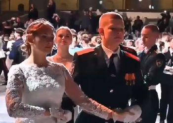 Благовещенские лицеисты стали участниками кремлевского бала Благовещенские лицеисты стали участниками кремлевского бала