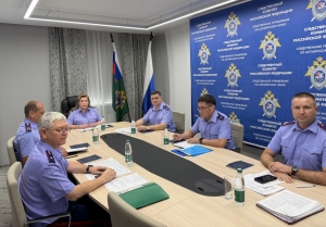 В Алтайском крае заместитель Председателя Следственного комитета Российской Федерации Елена Евгеньевна Леоненко провела совещание с руководителями следственных управлений Сибирского федерального округа В Алтайском крае заместитель Председателя Следственного комитета Российской Федерации Елена Евгеньевна Леоненко провела совещание с руководителями следственных управлений Сибирского федерального округа