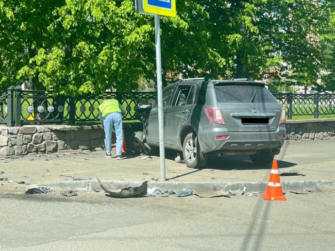 В районе перекрестка Володарского и Горбачева произошло ДТП