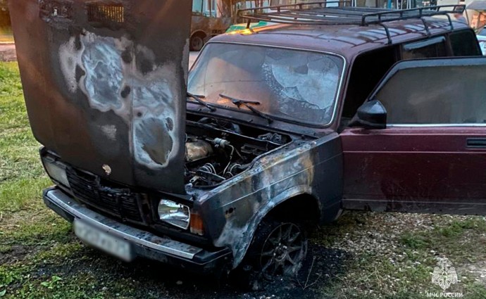 В Обидимо загорелся легковой автомобиль