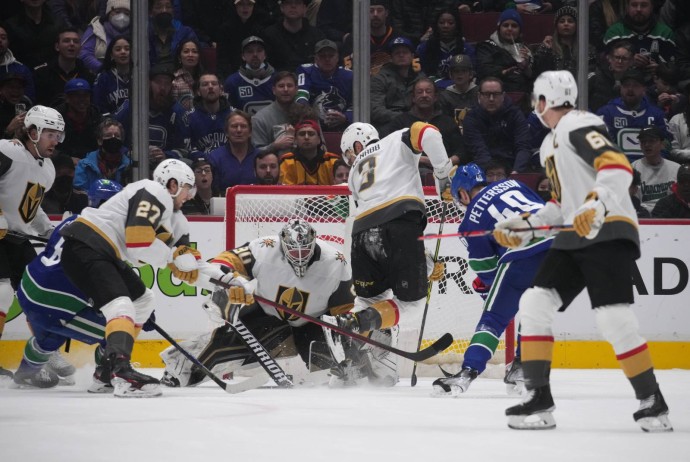 Гол Барбашева принёс «Вегасу» трудовую победу над «Детройтом» Гол Барбашева принёс «Вегасу» трудовую победу над «Детройтом»