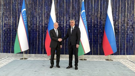 Александр Бабаков принял участие во втором заседаним Межпарламентской комиссии по сотрудничеству между Государственной Думой и Законодательной палатой Олий Мажлиса Республики Узбекистан