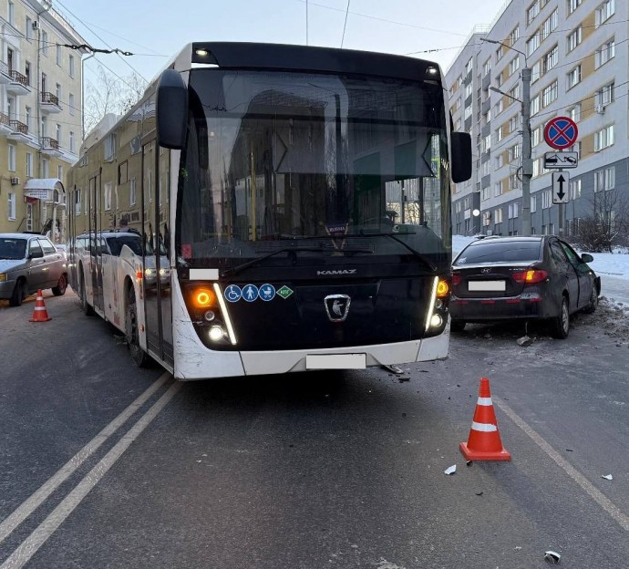 Появились подробности ДТП с автобусом в Кирове