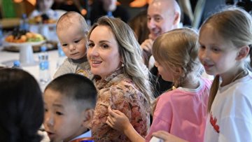 Родители благодарят омбудсмена Львову-Белову за возвращение детей в семьи