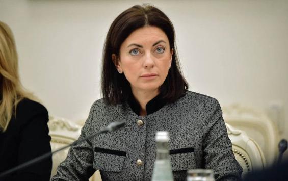 Олеся Дворцова берет на себя координацию нового контрольно аналитического департамента Курской области Олеся Дворцова берет на себя координацию нового контрольно аналитического департамента Курской области