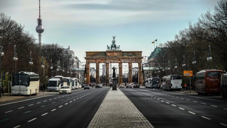 Еще одна страна ЕС закрывает въезд россиянам с пятилетними загранпаспортами