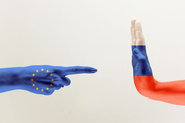 ЕС продлил действие черного списка для России