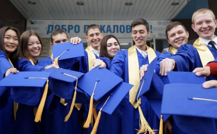 Сахалинским студентам компенсируют часть расходов на оплату учебы Сахалинским студентам компенсируют часть расходов на оплату учебы