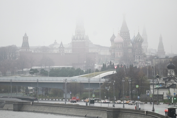 Жёлтый уровень погодной опасности продлили в Москве и Подмосковье Жёлтый уровень погодной опасности продлили в Москве и Подмосковье