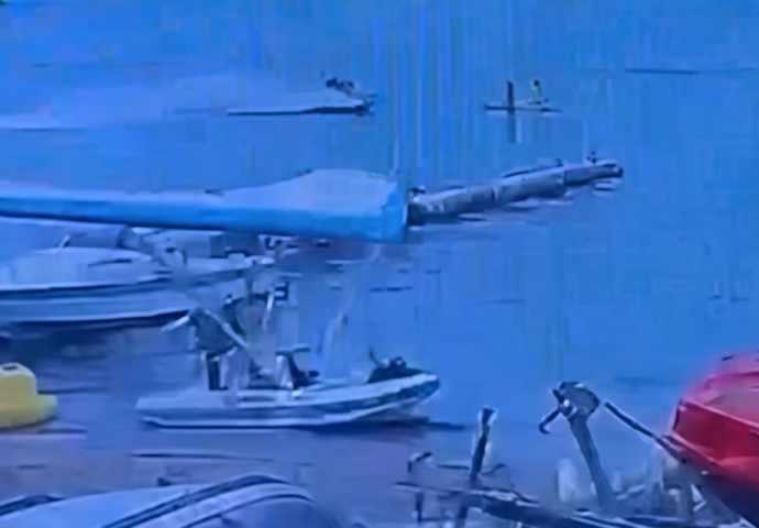 В Приморье еще один гидроциклист явился с повинной В Приморье еще один гидроциклист явился с повинной