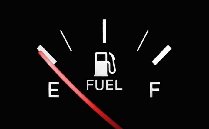 Жители Холмска и Томари жалуются на отсутствие бензина на частных АЗС Жители Холмска и Томари жалуются на отсутствие бензина на частных АЗС