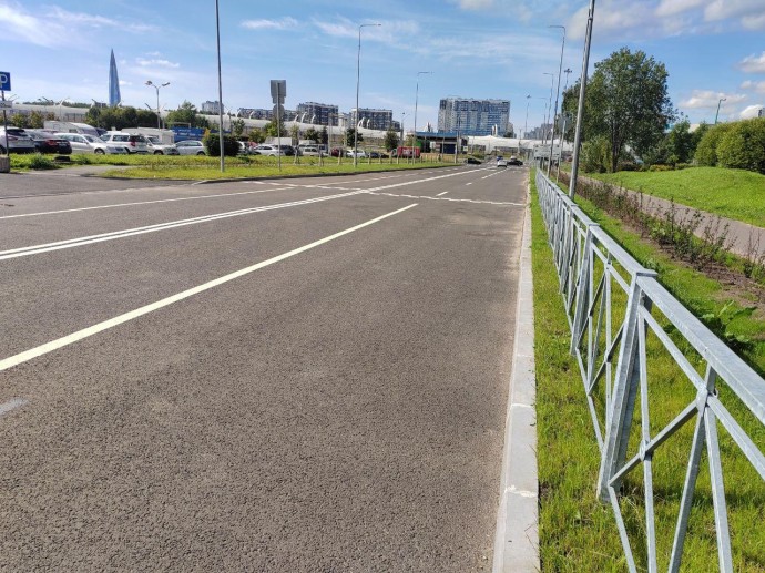 В Приморском районе открыли движение по Ситцевой улице
