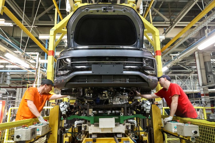 В СФ призвали усилить научно-исследовательскую и техническую работу в автопроме В СФ призвали усилить научно-исследовательскую и техническую работу в автопроме