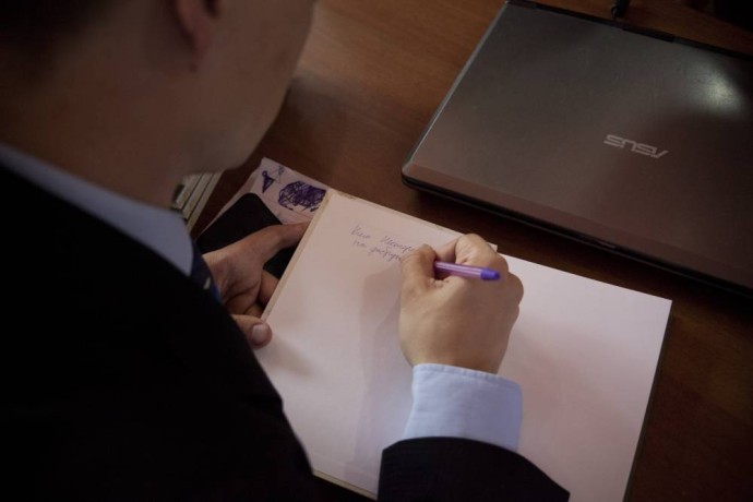 Пермские компании заключили контракты общим объемом 2,2 млрд рублей Пермские компании заключили контракты общим объемом 2,2 млрд рублей