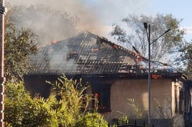 Пожар в Благовещенске в районе Горького — Комсомольской локализован