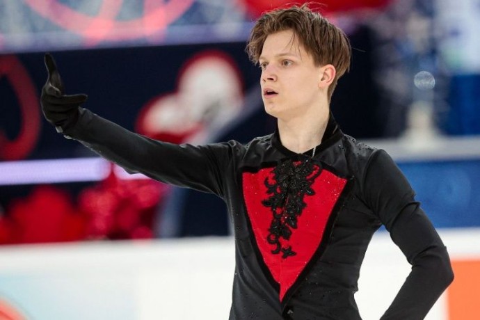 Семененко поделился эмоциями от возвращении на лёд после травмы колена Семененко поделился эмоциями от возвращении на лёд после травмы колена