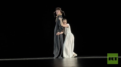 В театре Вахтангова прошла премьера трагедии Шекспира «Ромео и Джульетта» В театре Вахтангова прошла премьера трагедии Шекспира «Ромео и Джульетта»