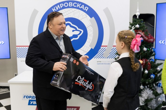 Олег Валенчук: «Елка желаний» помогает сохранить у детей веру в чудеса Олег Валенчук: «Елка желаний» помогает сохранить у детей веру в чудеса