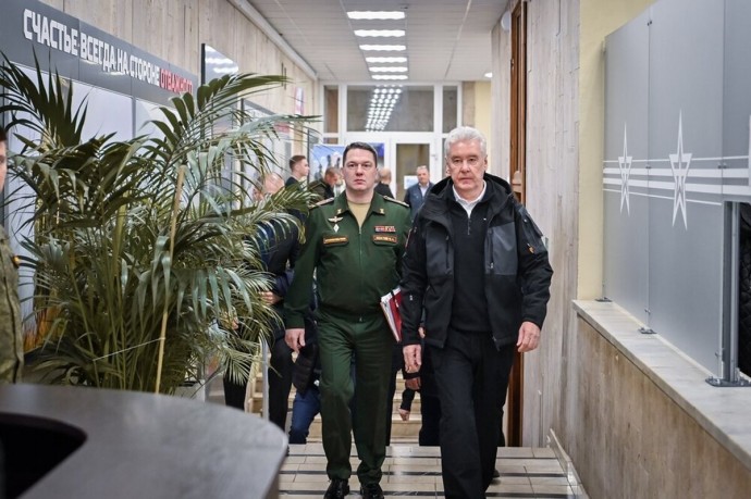 Собянин поздравил московских призывников с 9 Мая и пожелал хорошей службы