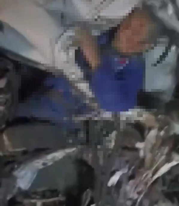 Жуткое ДТП в Раздольном: водитель заблокирован в искорёженном грузовике