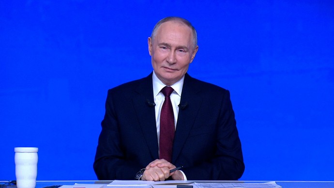 Владимир Путин заявил, что наблюдаемый космический объект не представляет угрозы для Земли