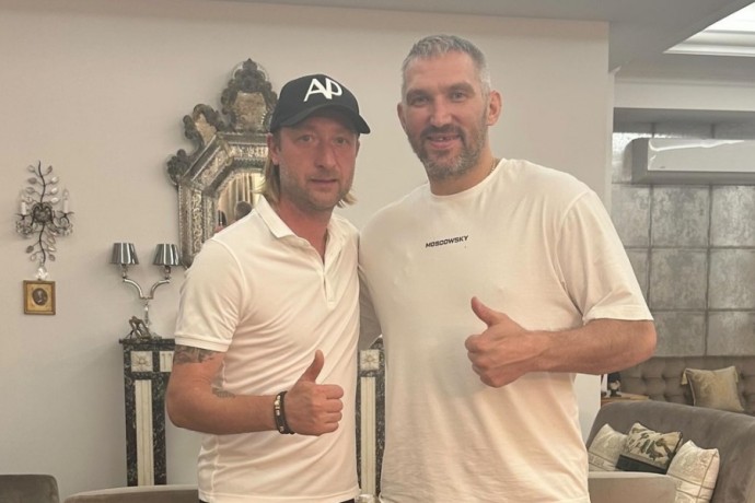 Плющенко рассказал, как поил Овечкина просроченным пивом: "Простой наш человек"