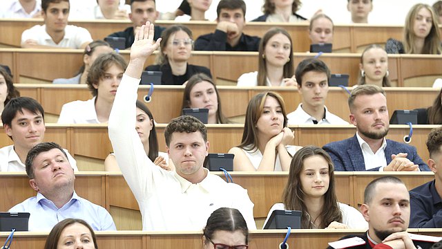 Принят закон, направленный на улучшение жилищных условий семейных студенческих пар