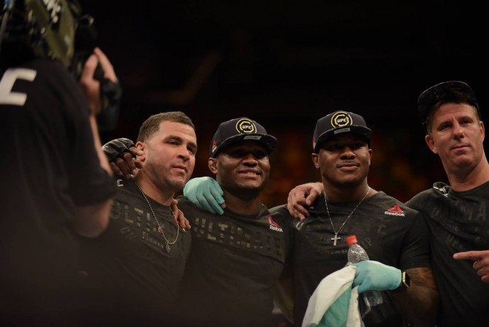 Усман победил Бакли на турнире UFC в Атланте