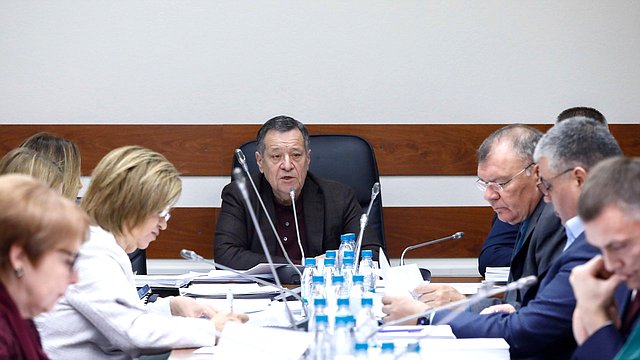 Комитет по бюджету и налогам поддержал принятие во втором чтении законопроектов о бюджетах внебюджетных фондов на 2026-2028 годы