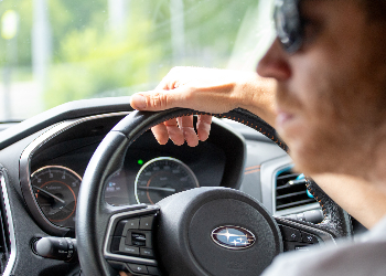 У виновника ДТП в Белогорске арестовали счета и телефон из-за долга в полмиллиона рублей У виновника ДТП в Белогорске арестовали счета и телефон из-за долга в полмиллиона рублей