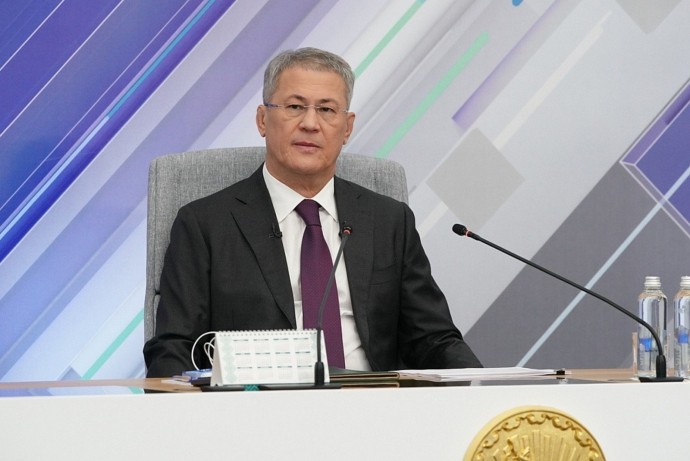 Стало известно, куда чаще всего жители Башкирии присылают вопросы Радию Хабирову