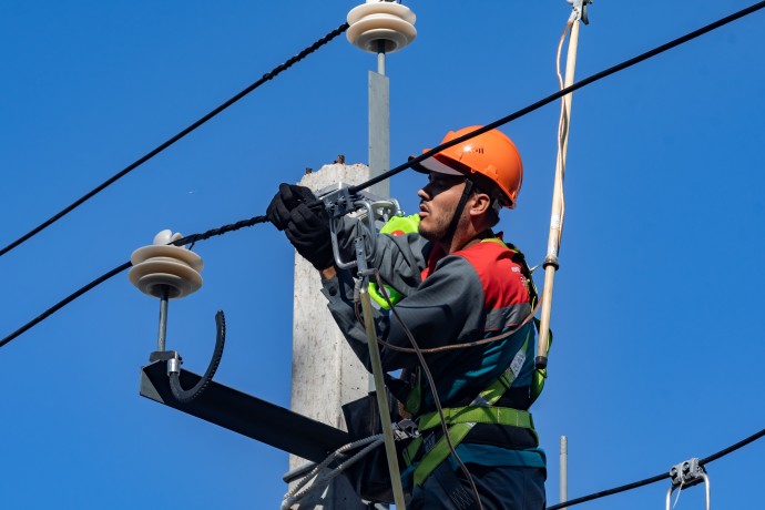 В СФ предложили ужесточить наказание за самовольное подключение к электросетям
