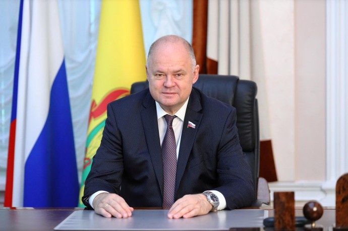 Вадим Супиков поздравил с праздником пензенских энергетиков