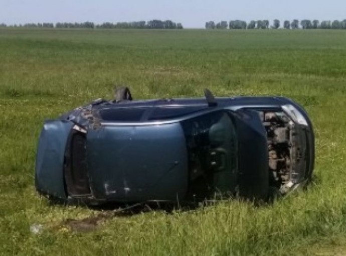 В Средней Елюзани две машины столкнулись лоб в лоб: есть пострадавшие