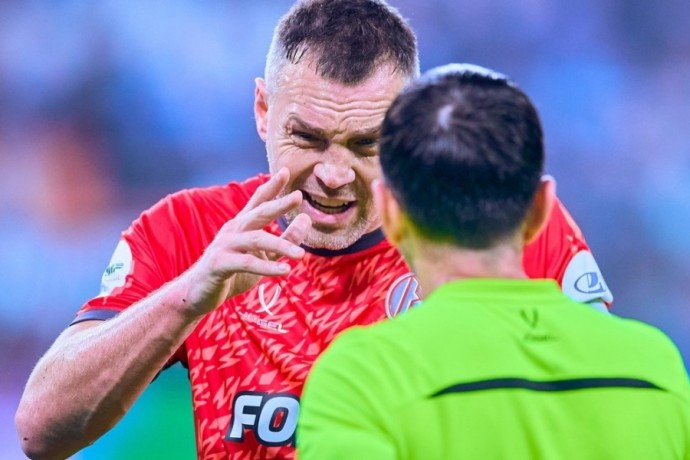 Дзюба назвал абсурдным удаление игрока "Акрона" в матче с "Зенитом": "Локоть даже не согнут" Дзюба назвал абсурдным удаление игрока "Акрона" в матче с "Зенитом": "Локоть даже не согнут"