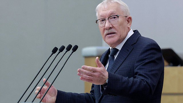 Олег Морозов: главный урок 120-летней истории российского парламентаризма состоит в умении находить правильное решение