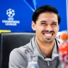 «Милан» продлил контракт с полузащитником Рейндерсом