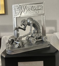 Лучшие фантастические обложки, получившие премию Фрэнка Р. Пола в 2025 году