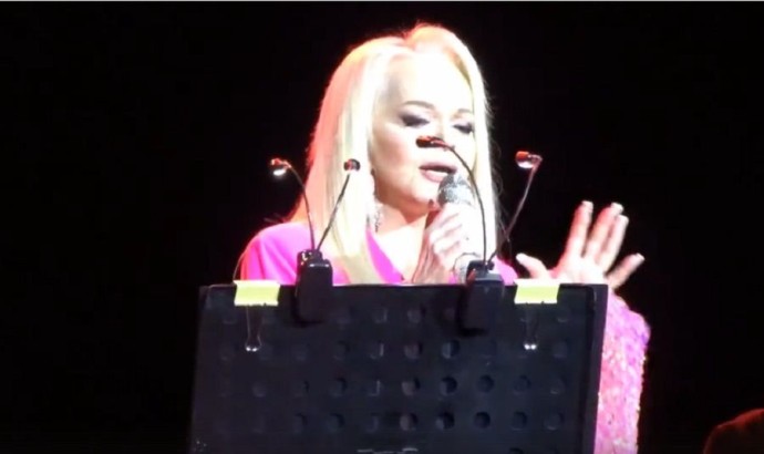 Концерт Ларисы Долиной во Владивостоке: сдача билетов Шрёдингера