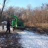 В Курске в Соловьиной роще начали расчистку дорожек вдоль Сейма