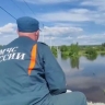 Уровень воды в реке российского города достиг нескольких метров