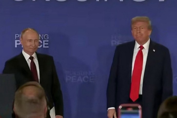 В Москве объяснили, что помешало Путину и Трампу заключить сделку