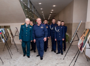 В Следственном комитете России открылась фотовыставка «Поклонимся великим тем годам!»