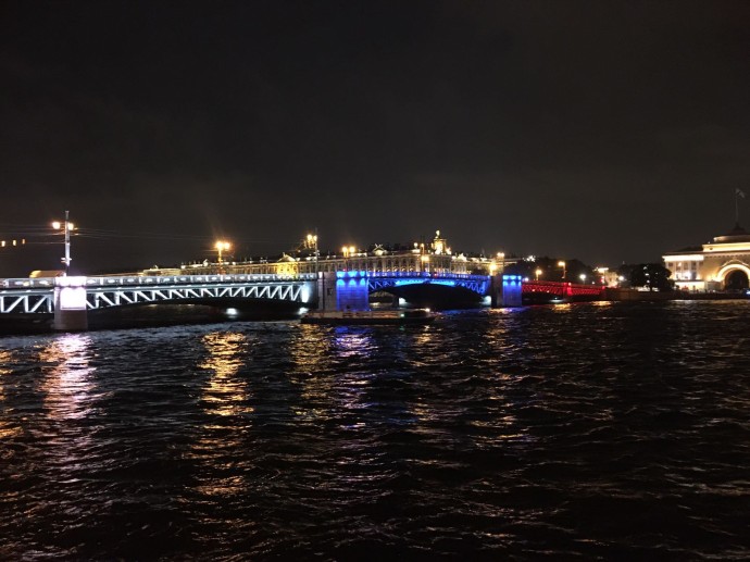 Петербургские мосты не будут разводить в ночь на 5 ноября Петербургские мосты не будут разводить в ночь на 5 ноября