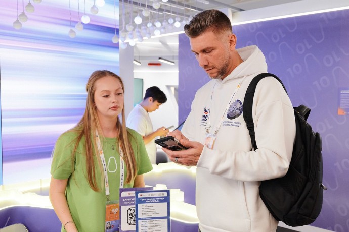 Встретят гостей и ответят на вопросы: волонтеры Москвы помогут в проведении форума #Мывместе