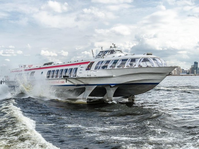 Туристические суда по Каме снова примут в Сарапуле — глава Удмуртии Бречалов Туристические суда по Каме снова примут в Сарапуле — глава Удмуртии Бречалов