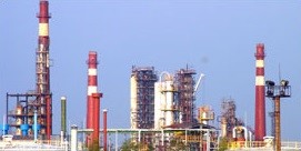 Бензин снова штурмует высоту цены в России: слишком много внеплановых ремонтов?